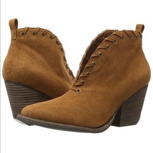 Brown V-Cut Bootie NWOT 🤎